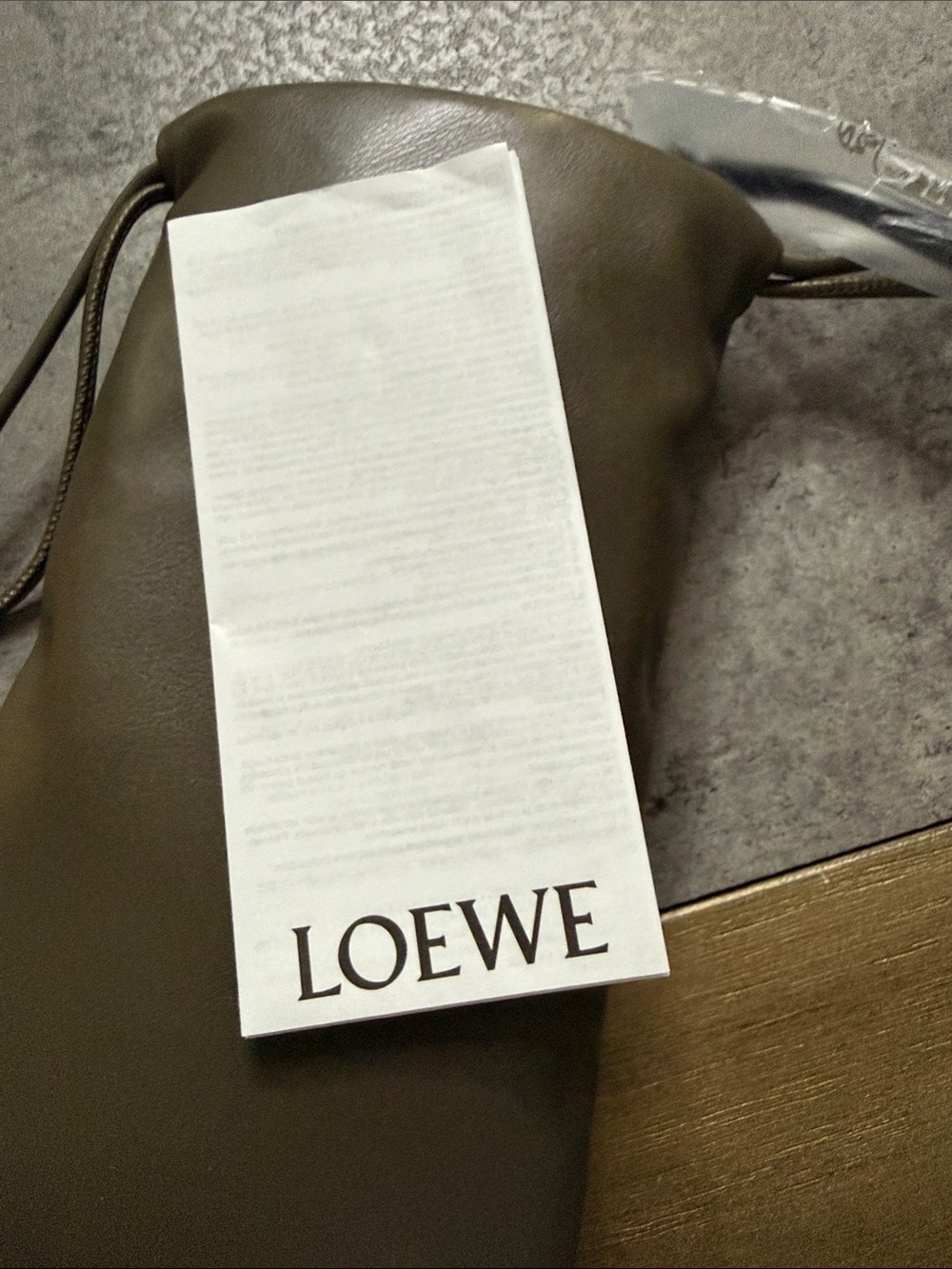 Loewe Glossy Black Women's Sunglasses - Picture 4 of 8